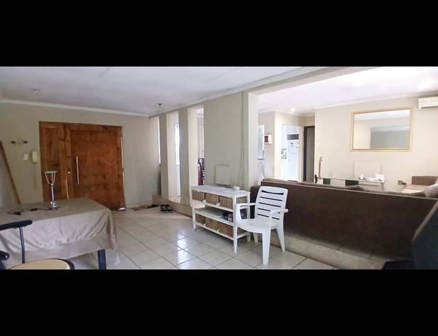 3 BEDROOM HOUSE FOR SALE IN BLOUBOSRAND